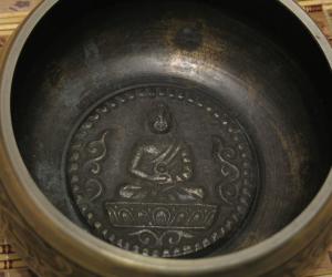 Тибетская "поющая чаша" (13 см).